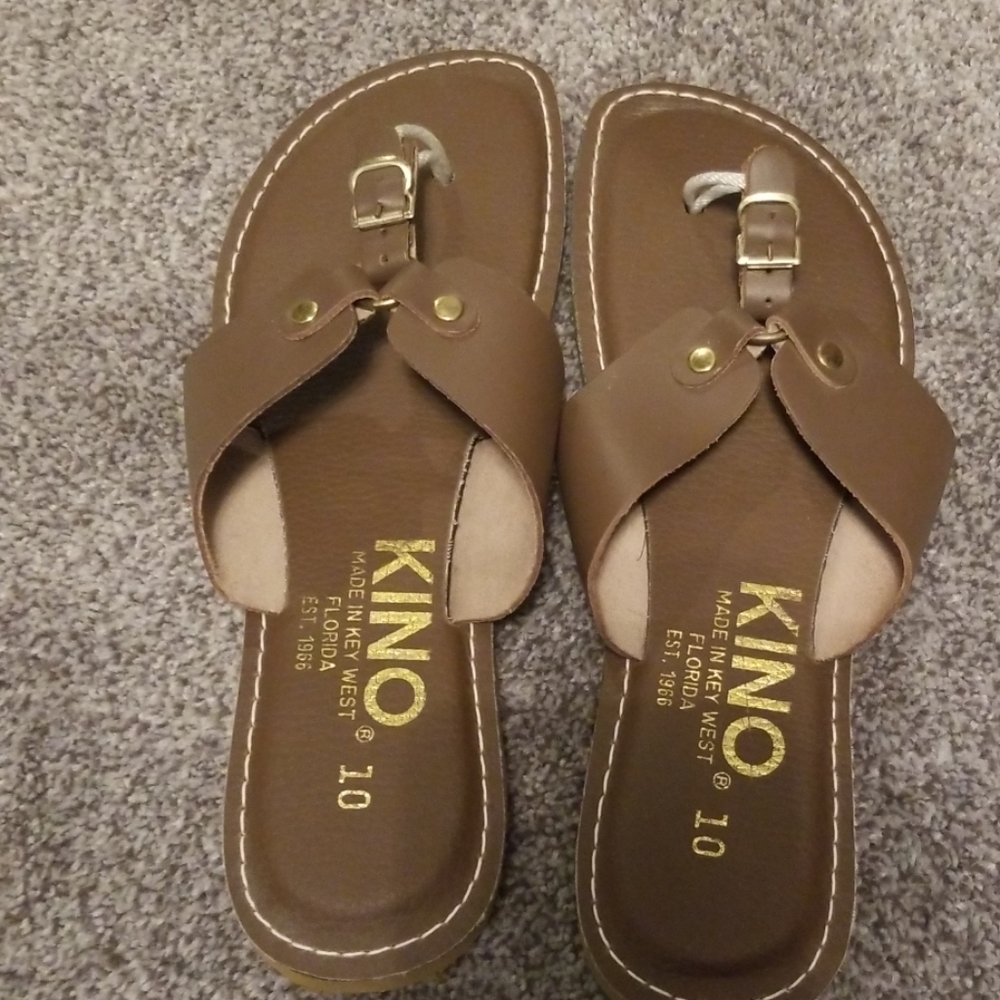 Kino Sandals